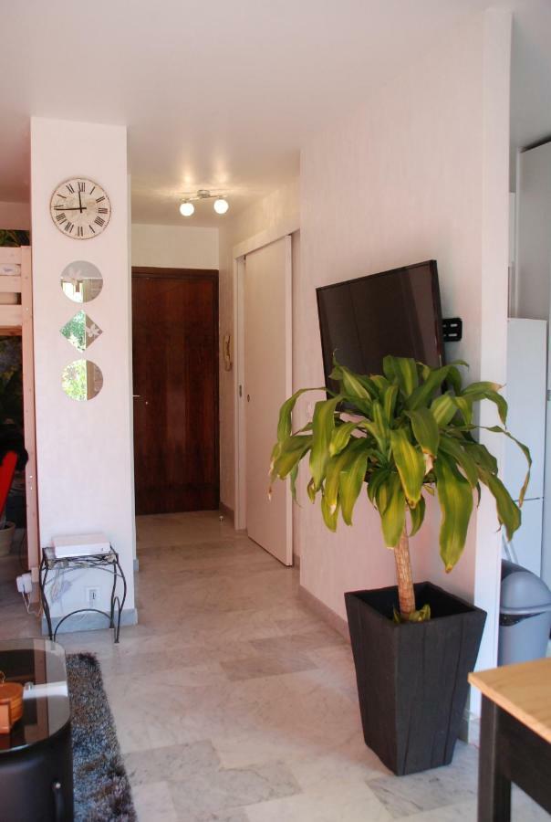 Studio - Juan Les Pins - Proximite Plages Antibes Exterior foto